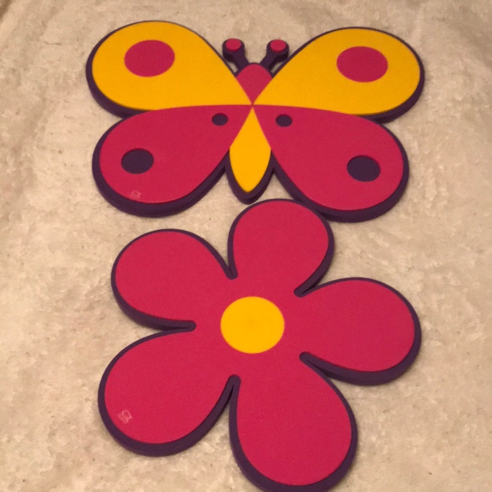 Quartet Butterfly and Daisy Wall Decorations